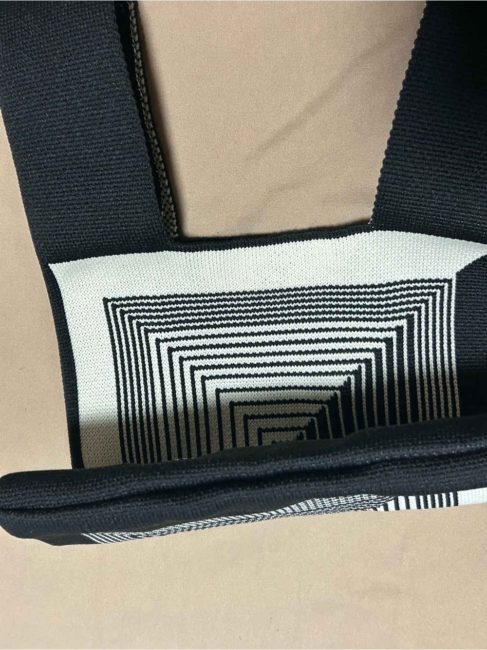Small Handbag - Picture 5 of 6